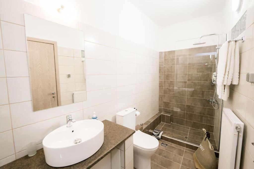 *Magnifique* New House - Full Comfort! 볼로스 외부 사진